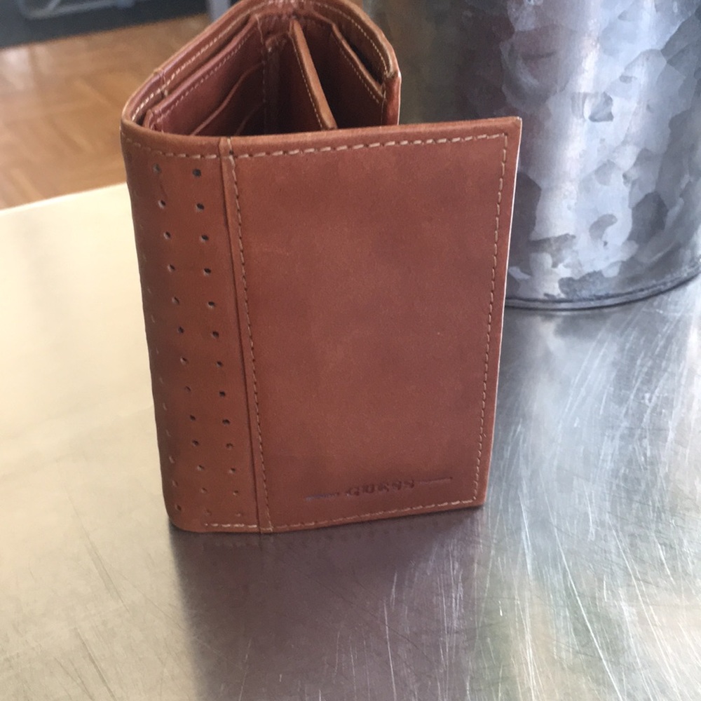 Guess/ Leather/ Trifold/ Wallet